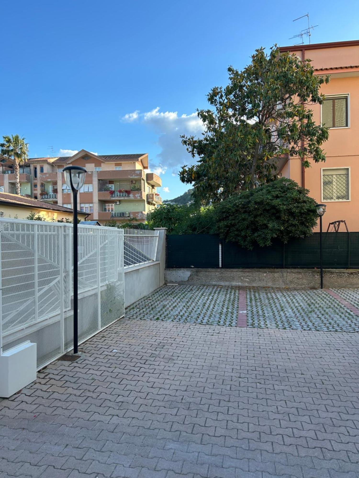 Appartamento Zona Residenziale, Due Passi Dal Mare Pescara Zewnętrze zdjęcie